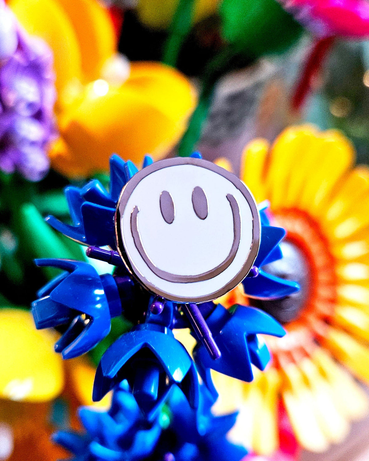 Smiley_pin_wit_Studio Inktvis