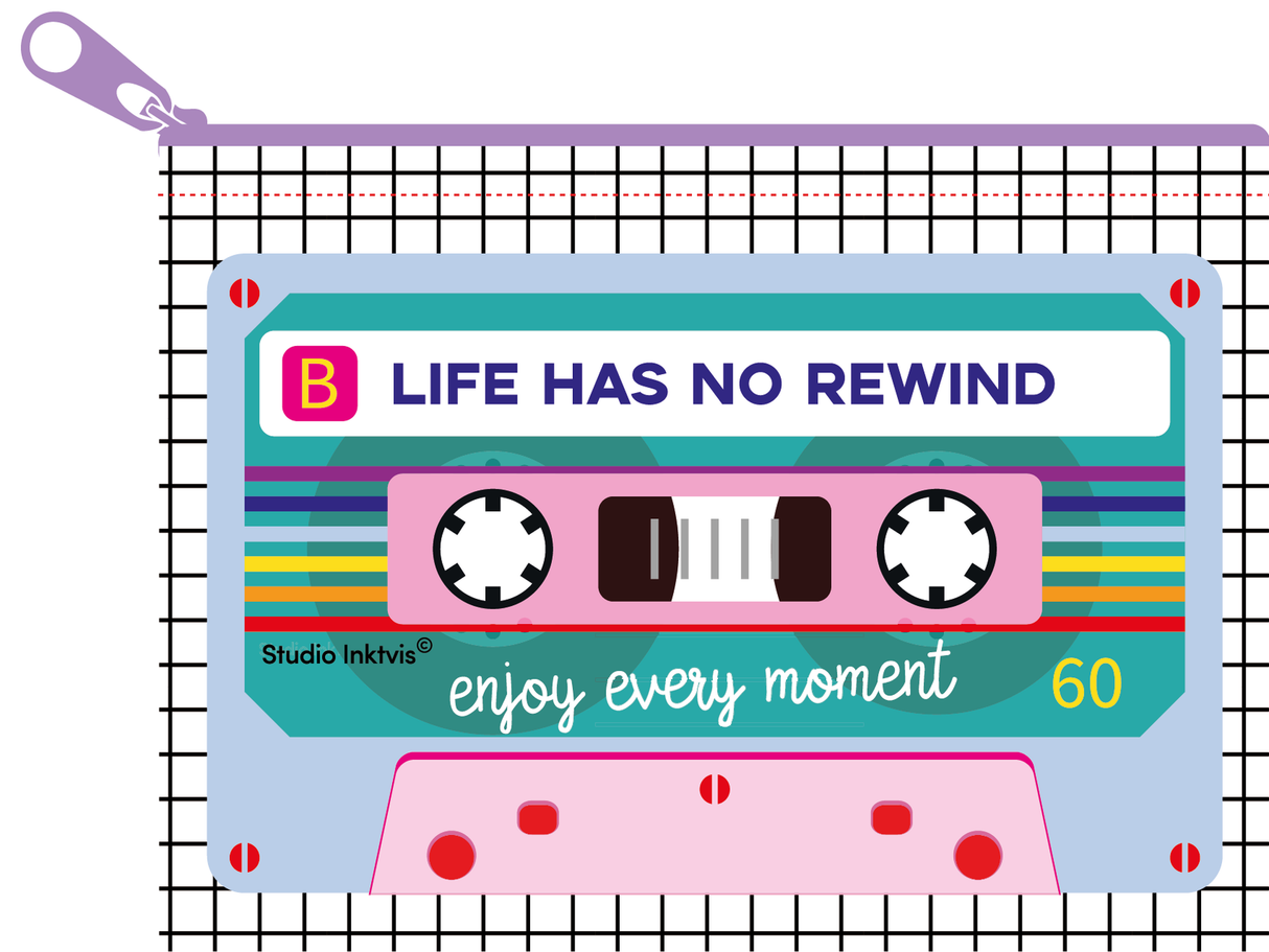 Mini portemonnee Cassettebandje Life has no rewind van gerecycled plastic-Portemonnee-Txt-Studio Inktvis
