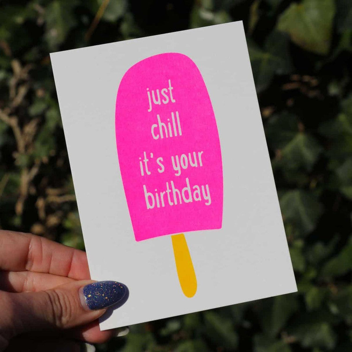 Riso print Just chill it is your birthday-Ansichtkaarten-Fun Riso-Studio Inktvis