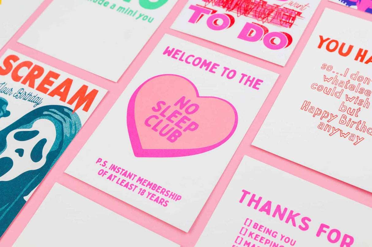 Riso print No sleep club roze-Ansichtkaarten-Fun Riso-Studio Inktvis
