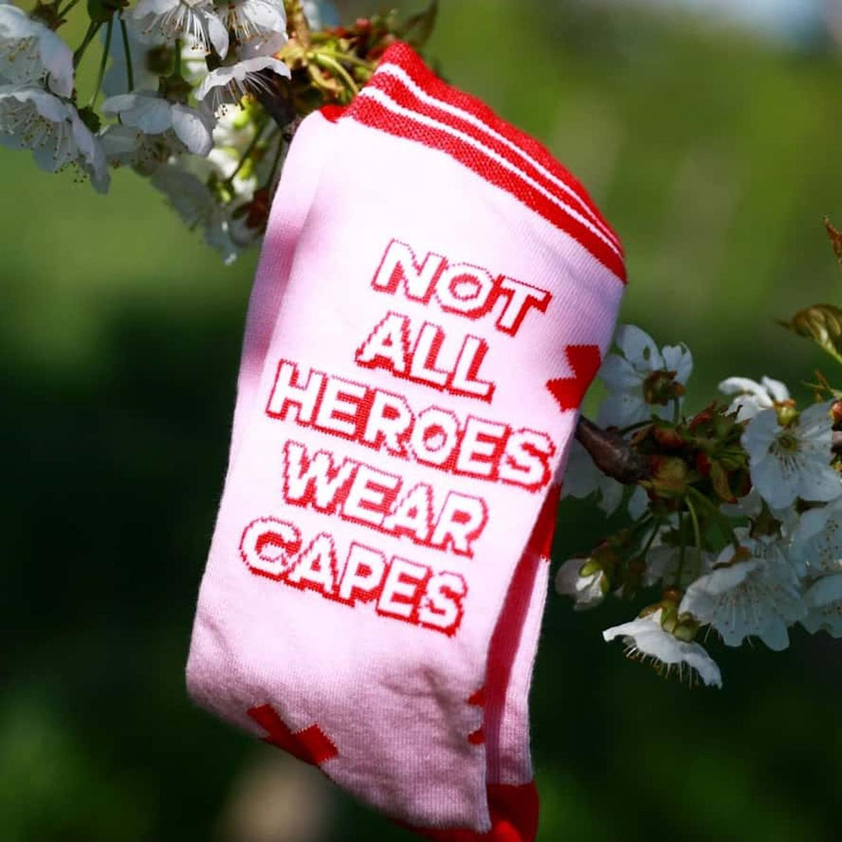 Sokken Not all heroes wear capes 42-46 roze-Studio Inktvis-Studio Inktvis