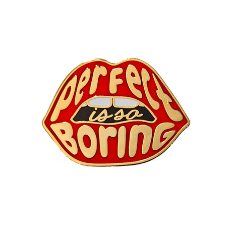 Pin Lips Perfection is so boring Rood-Pins-Txt-Studio Inktvis