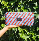 Tasche Sehr dezent rot hellblau gestreift aus Teddystoff