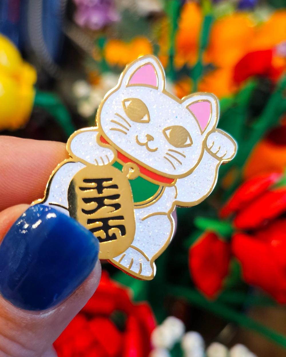 Pin Maneki Neko wit gelukskat-Pins-Fun-Studio Inktvis