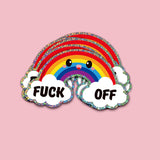 Holografische glitter regenboog sticker met kawaii gezicht en "Fuck Off" tekst op wolken.