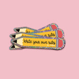 Holografische glitter sticker in de vorm van een geel potlood met de tekst Write your own rules.